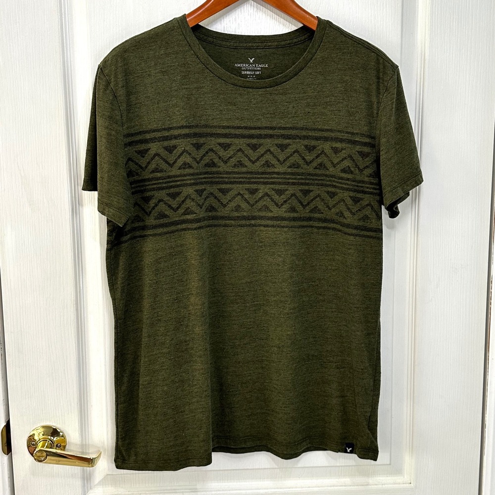 American Eagle Seriously Soft Mens Medium Olive Green Tribal Graphic T-Shirt - Picture 8 of 8